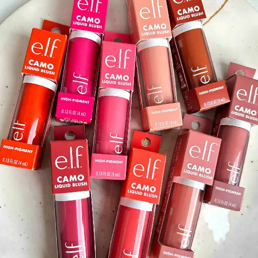 إي إل إف - بلاشر سائل كامو بتركيبة كثيفة لإطلالة حيوية ومشرقة 4 مل